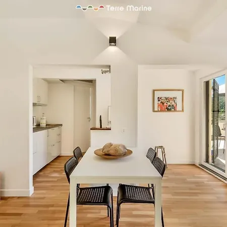 Reborn House, Terremarine Apartmán *