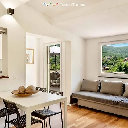 Reborn House, Terremarine Apartman La Spezia