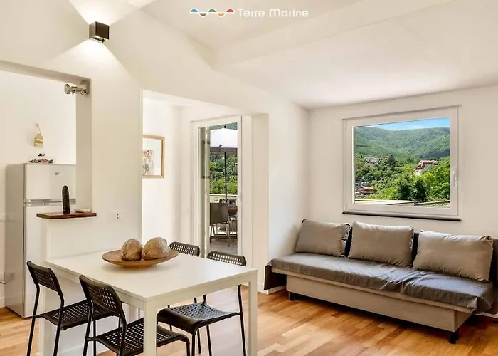 Reborn House, Terremarine Lägenhet La Spezia